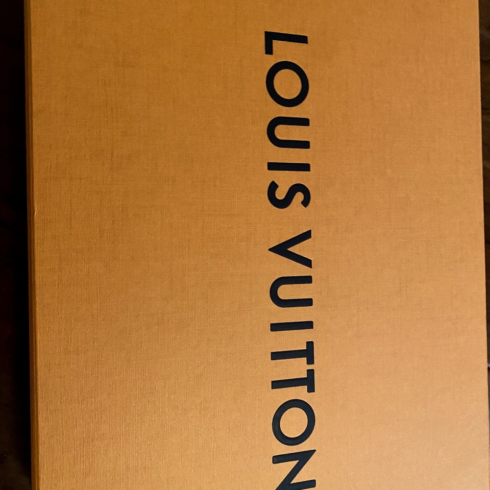Brand new in box, Louis Vuitton flats, s37 - Picture 4 of 4